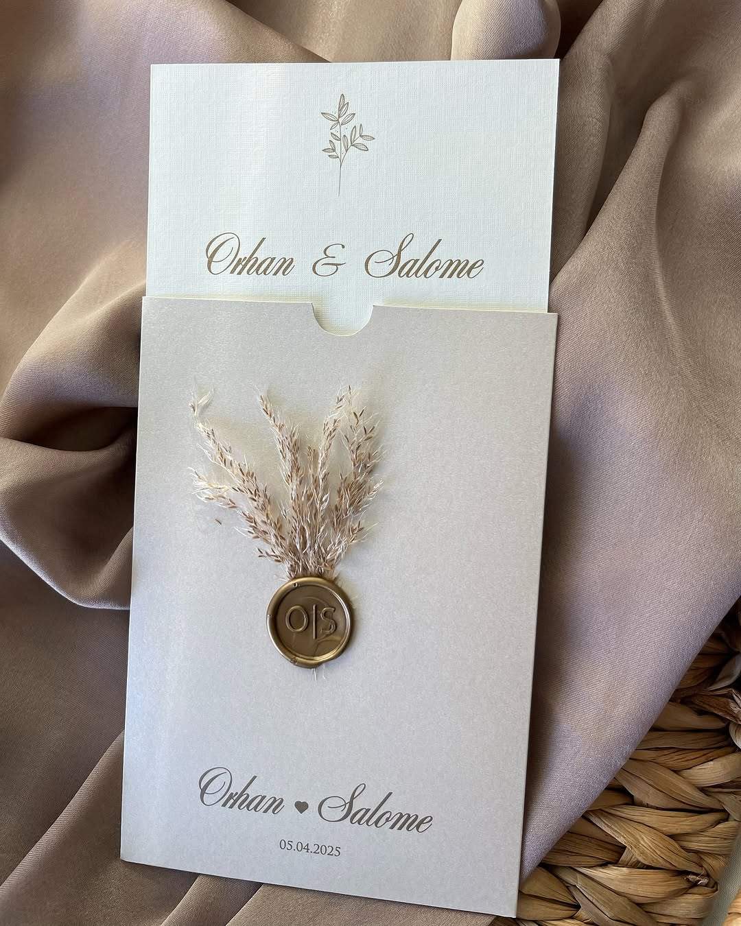 💌 Beautiful Wedding Invitation with Elegant Envelope