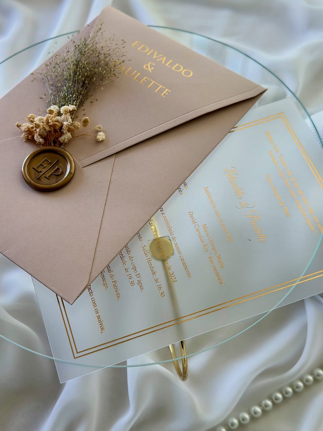 💌 Transparent acrylic invitation