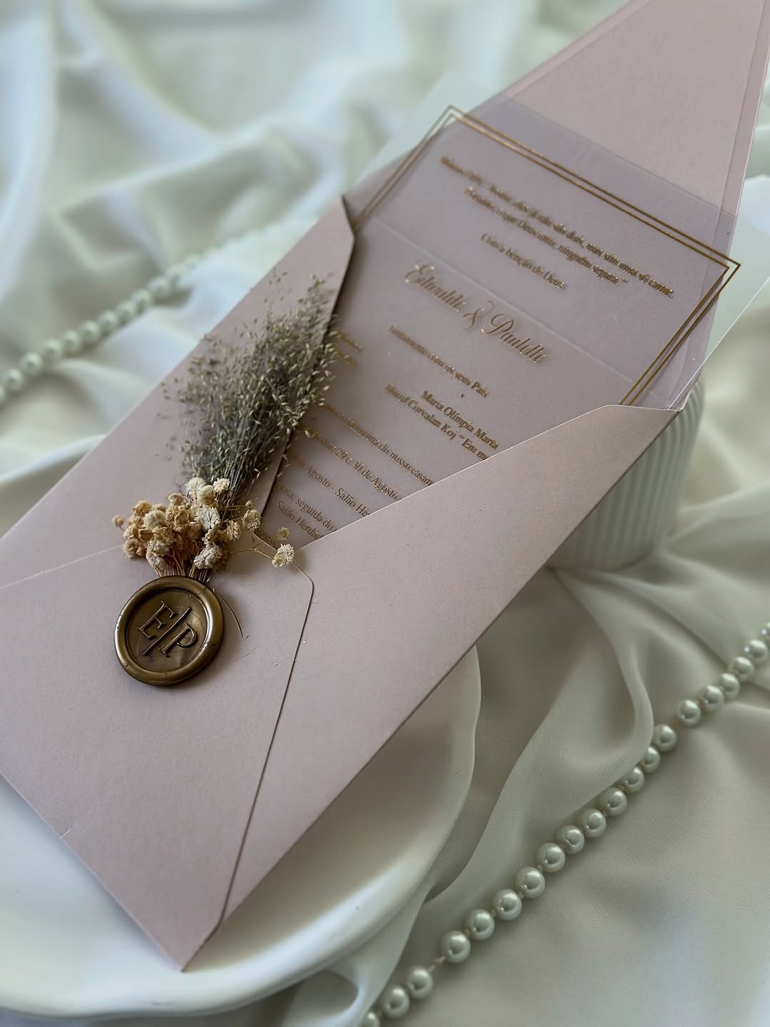 💌 Transparent acrylic invitation