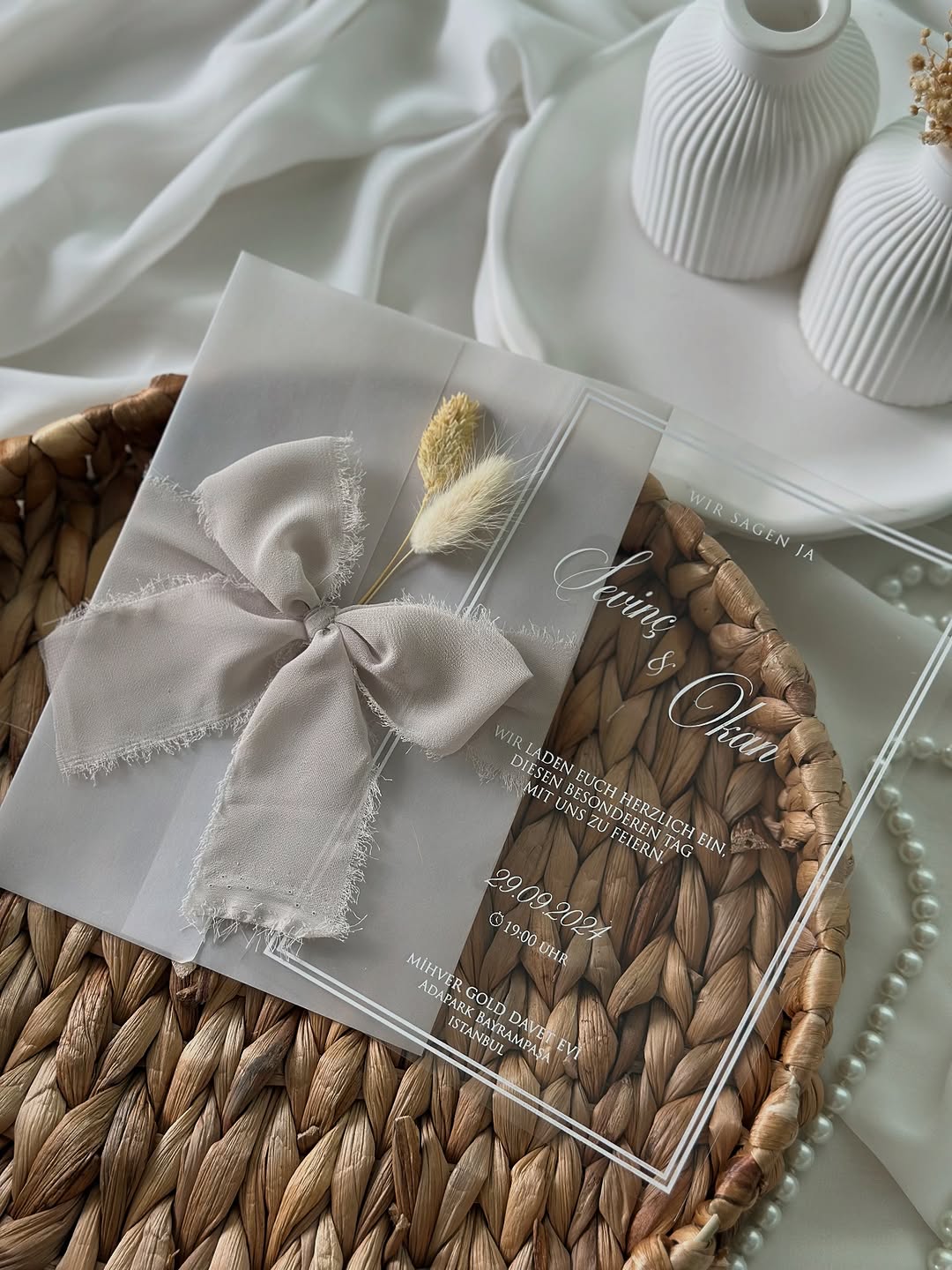 💌 Transparent acrylic invitation