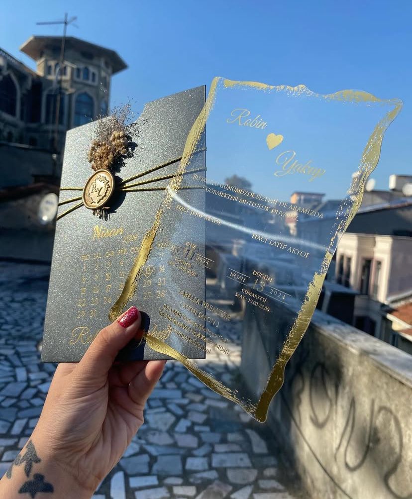 ✨ Acrylic Invitation Card – Crystal Elegance ✨